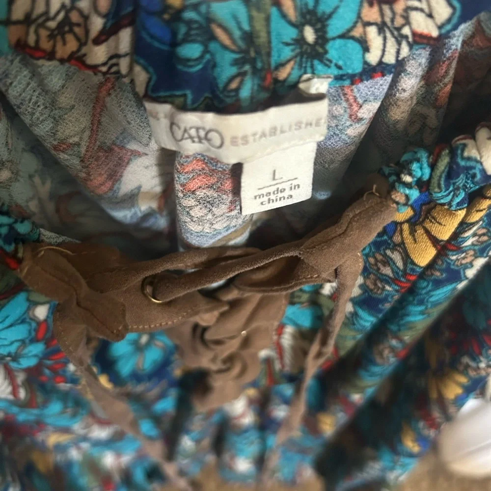 Cato Multicolor Lace-Up Floral Blouse - Picture 3 of 3